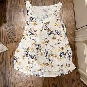 American Eagle flowy tank top size xs